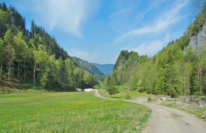 Wandern von Bezau nach Bizau Bregenzer Wald Österreich
